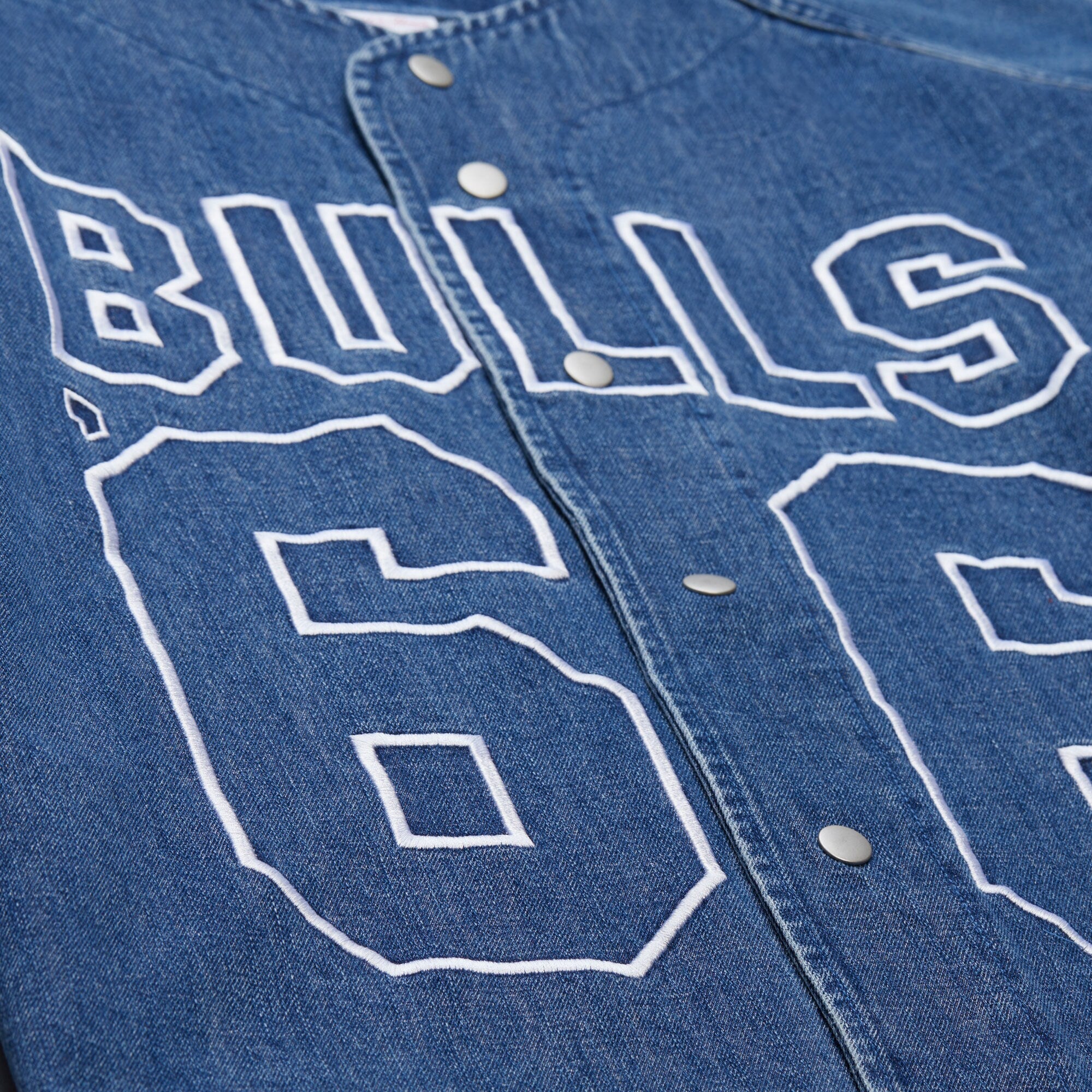 Chicago Bulls Mitchell & Ness Summer Breeze Baseball Jersey - Blue -