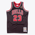 Chicago Bulls Mitchell & Ness Authentic Jersey Alternate Michael Jordan 1996-97