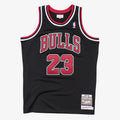 Chicago Bulls Mitchell & Ness Authentic Jersey Alternate Michael Jordan 1997-98