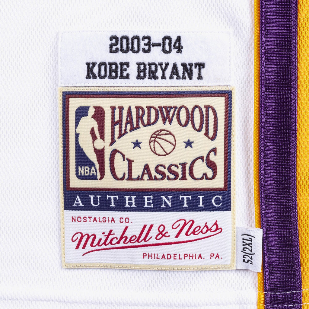 Los Angeles Lakers Mitchell & Ness 2004 Alternate Authentic Jersey - White