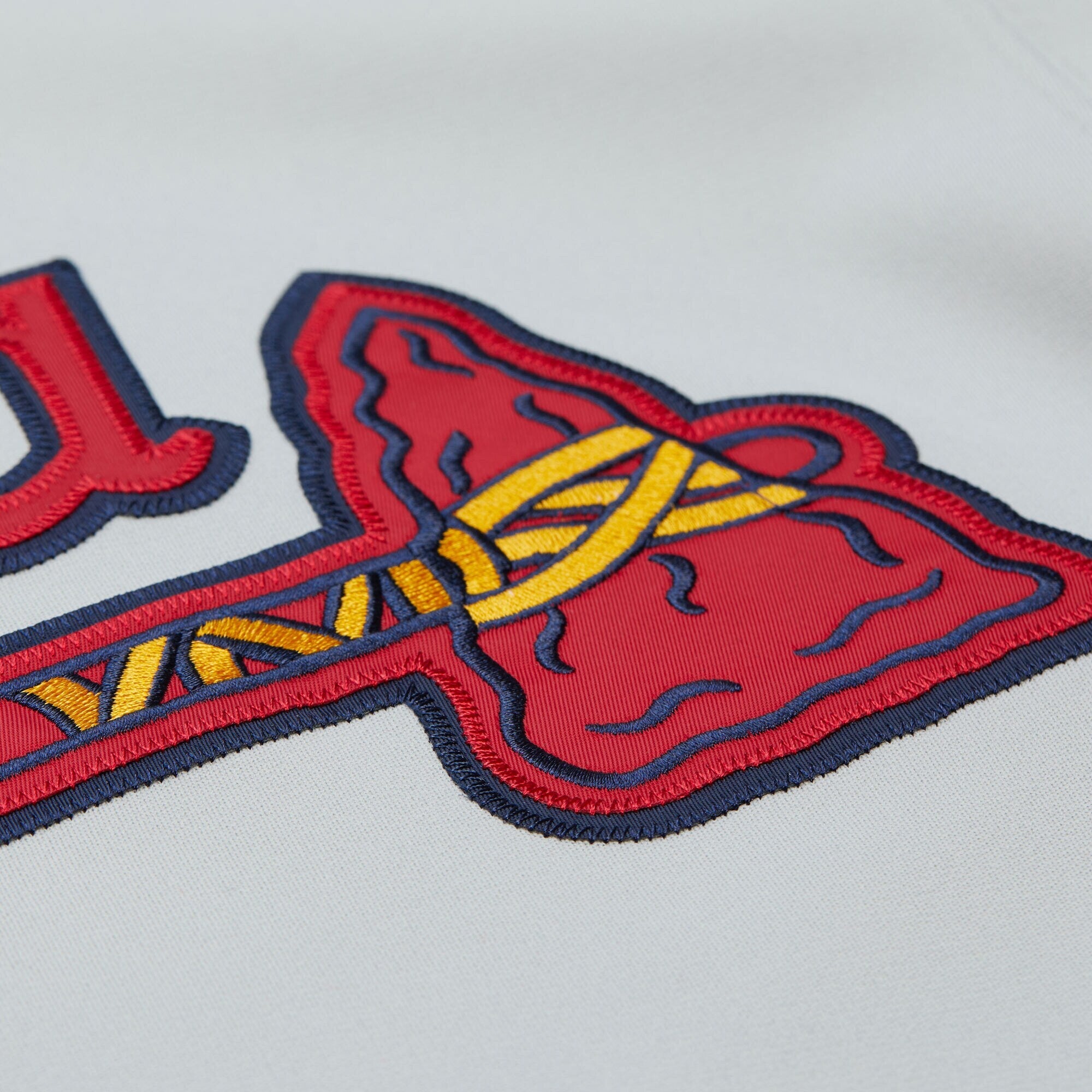 Atlanta Braves Greg Maddux Mitchell & Ness Gray 1995 Throwback Authentic Jersey