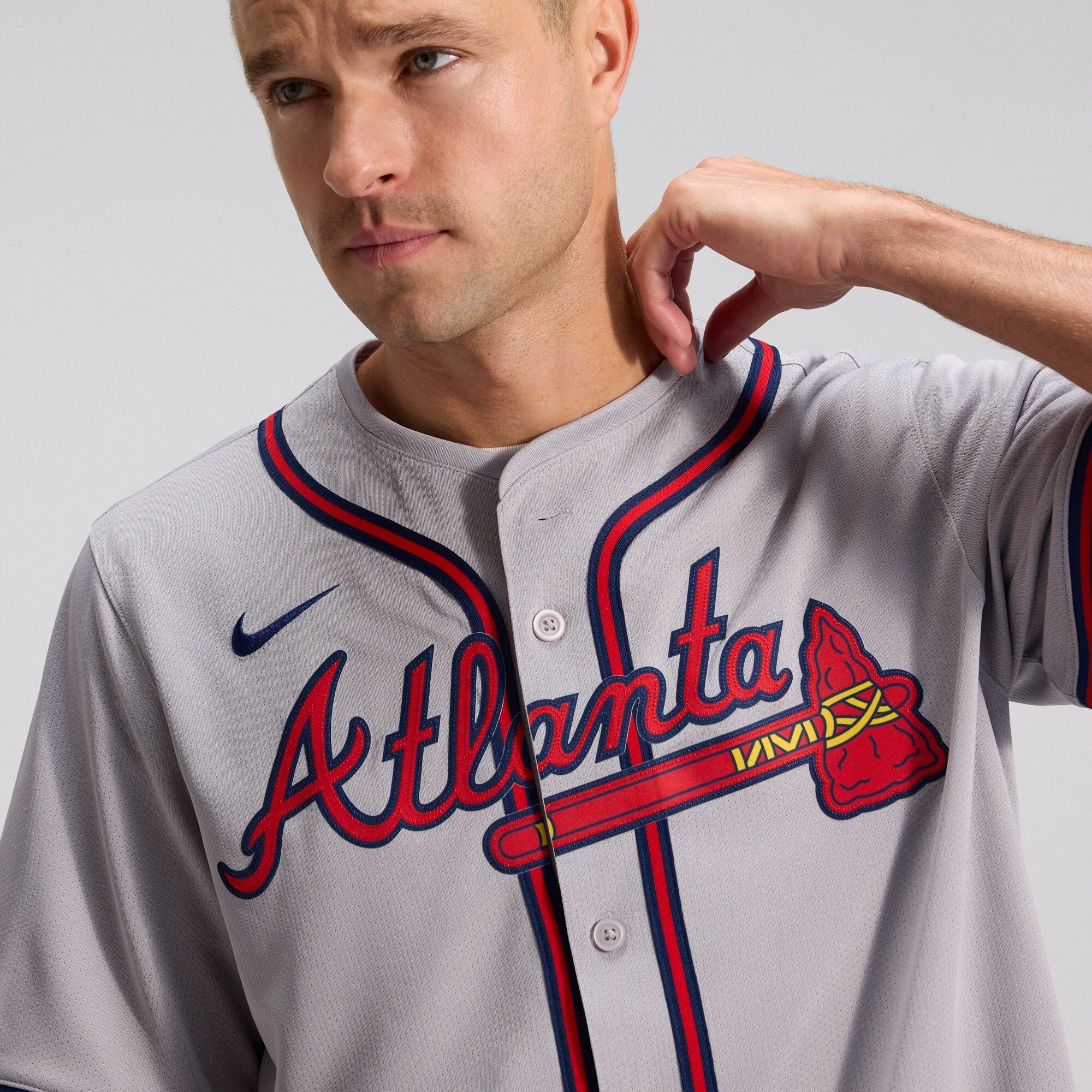Atlanta Braves Ozzie Albies Nike Gray Road Limited Player Jersey