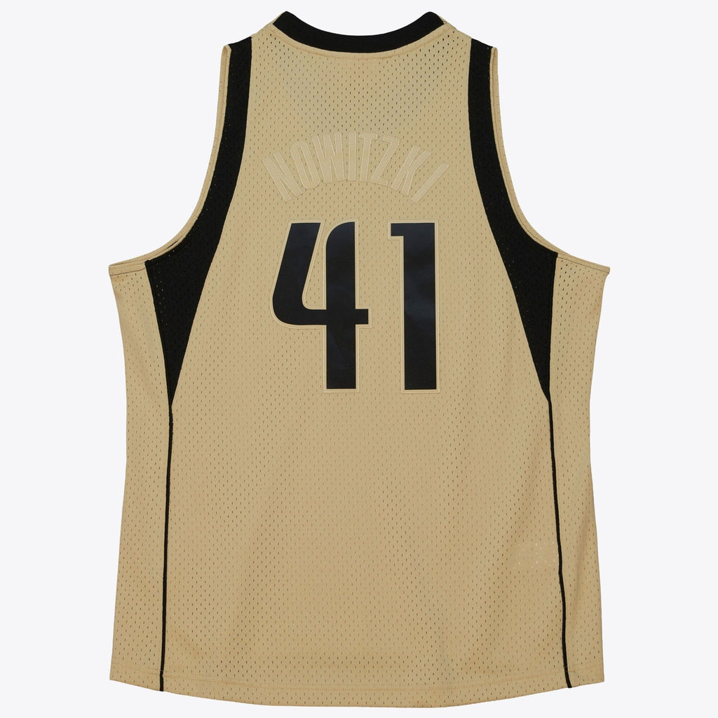 Dallas Mavericks Mitchell & Ness Dirk Nowitzki 2010 Swingman Jersey - Khaki
